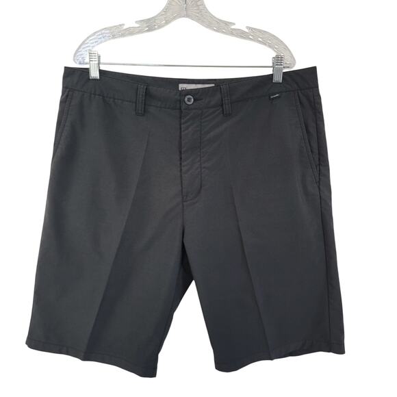 Travis Mathew Mens Chino Golf Shorts Sz 38 Casual Performance‎ Lightweight Black - Picture 1 of 13